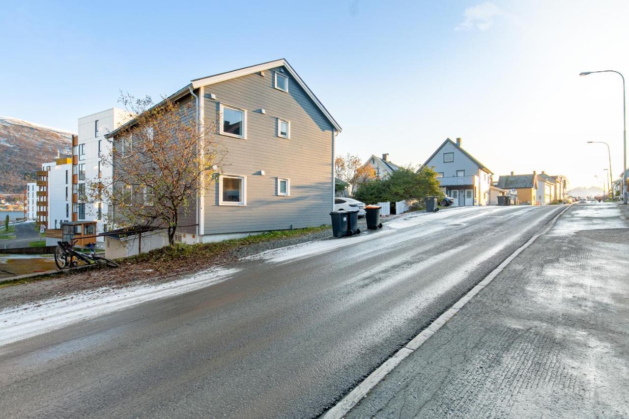 Luxury Apartement Close To City Centre With Free Parking Tromsø Exteriör bild
