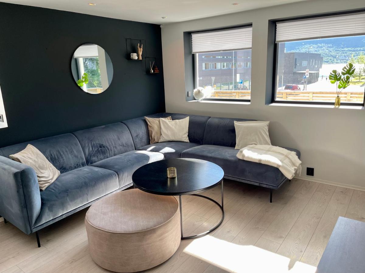 Luxury Apartement Close To City Centre With Free Parking Tromsø Exteriör bild